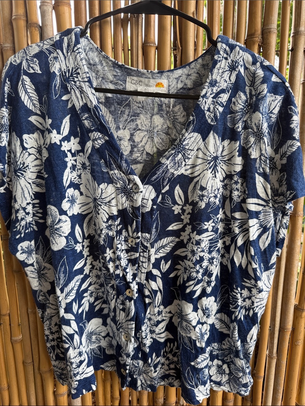 C&C California Navy and White Floral Button-Front Women's Shirt